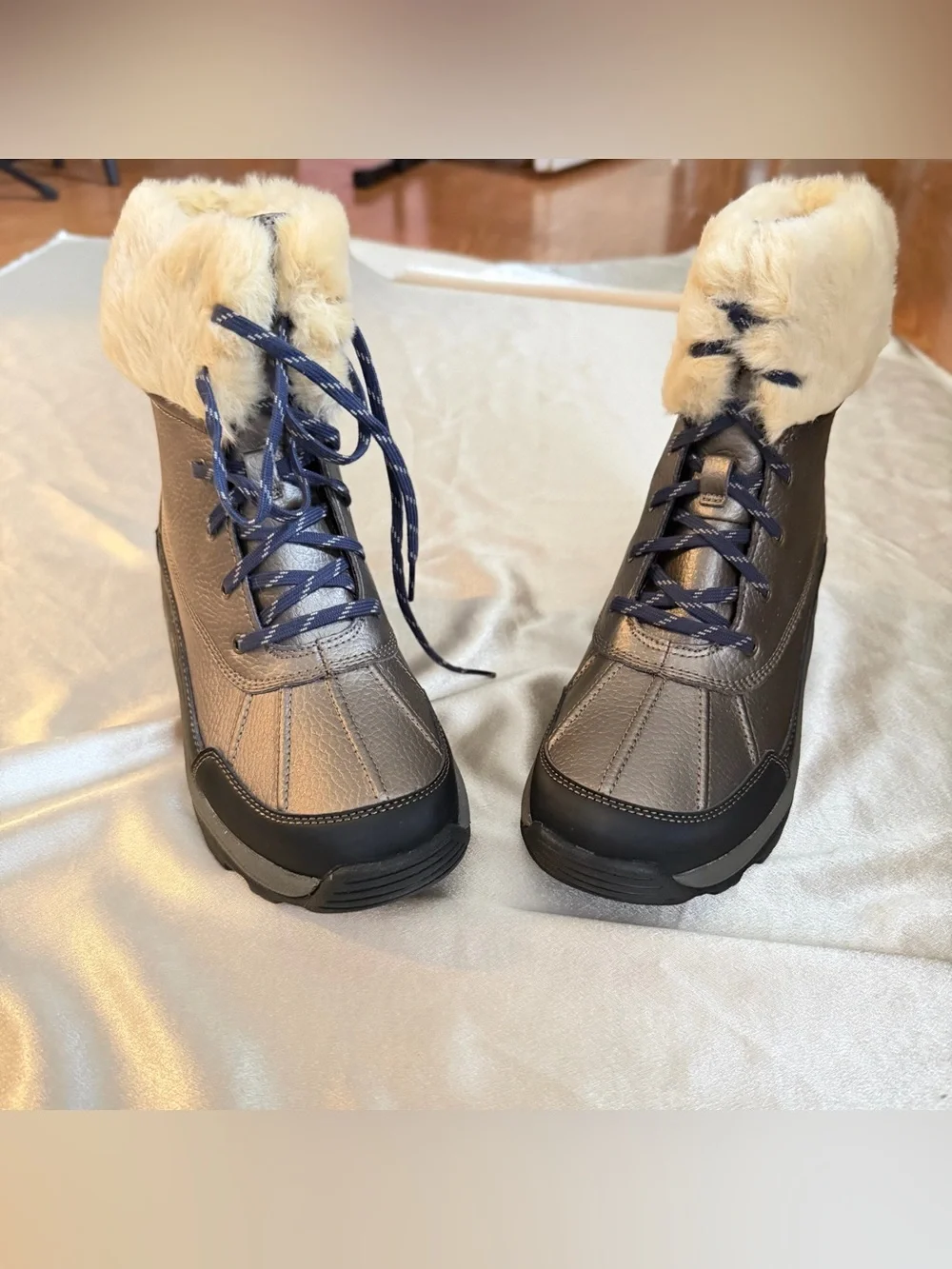 Clarks Mazlyn Arctic Pewter Leather Fur-Lined Winter Boots Size 8.5 New W/box